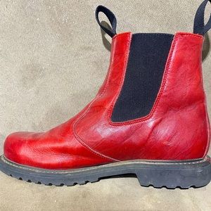 Boulet Ankle Boots size 9 D made in Canada Good condition